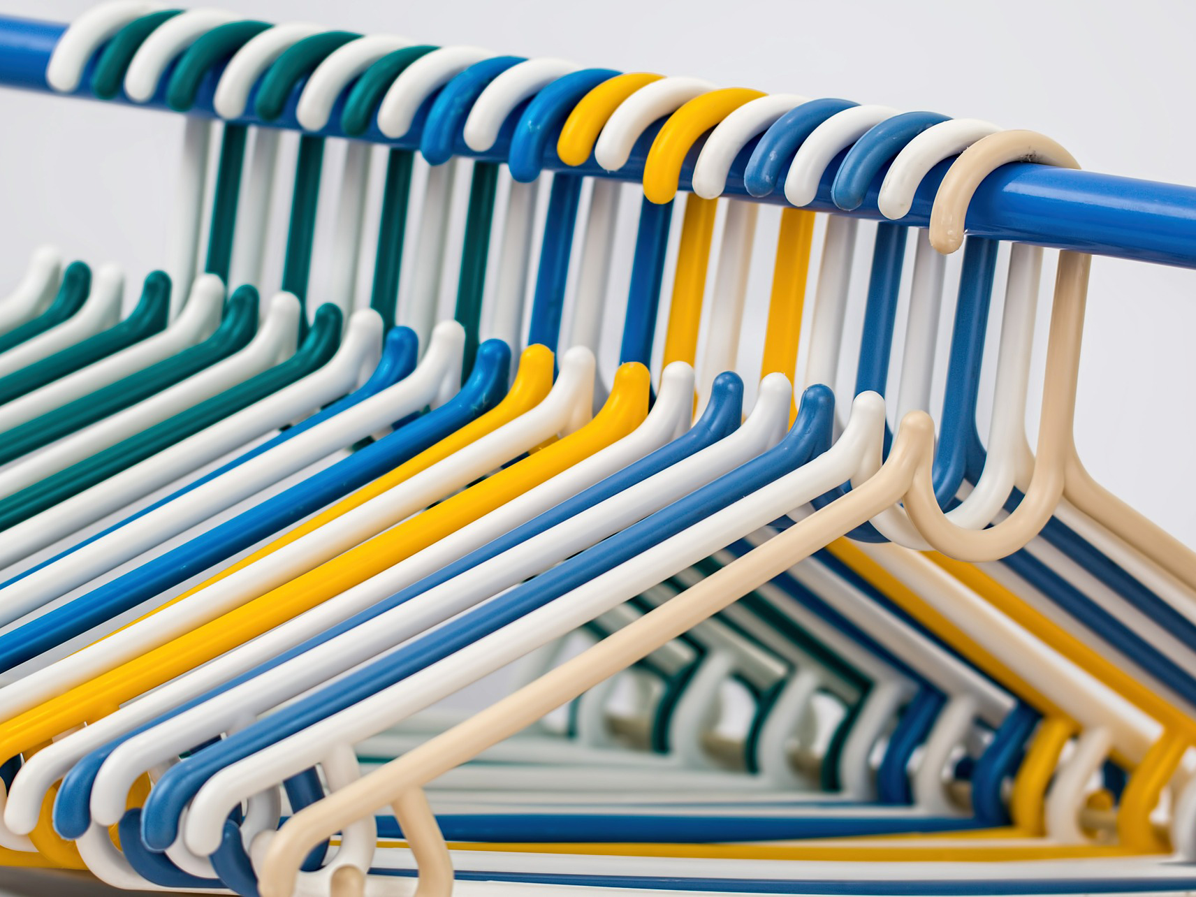 clothes-hangers-582212_192011